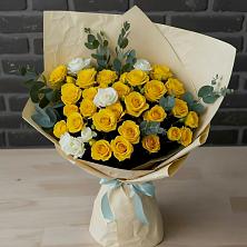 Букет цветов из:  Розы в Строителе