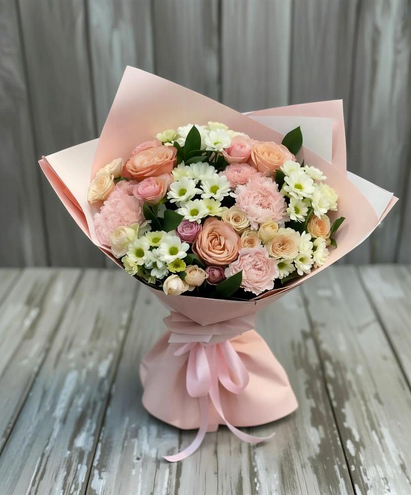 Букет цветов из: Гвоздики, Розы и Хризантемы в Строителе