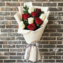 Букет цветов из:  Розы #REPLACE_PRED# Строителе