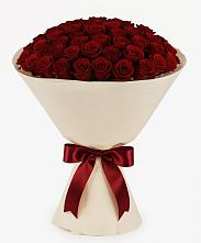 Букет 101 Бордовая роза Блэк Бакарра в Строителе