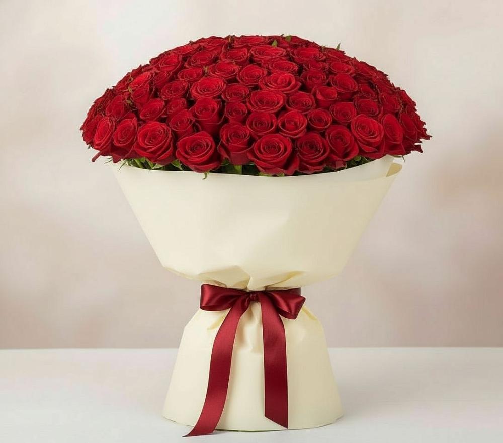 Букет 101 Красная роза Милано в Строителе