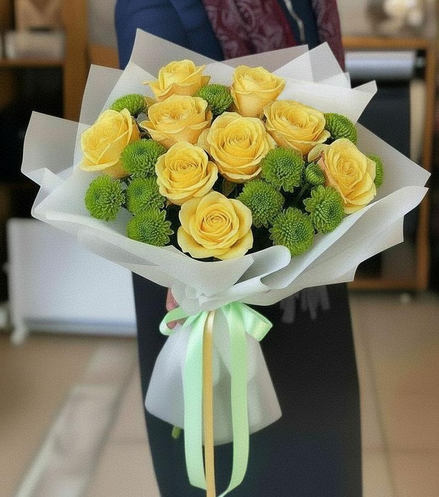 Букет цветов из: Хризантемы и Розы в Строителе