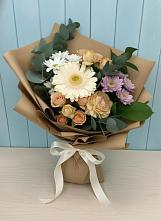 Букет цветов из:  Герберы и Хризантемы в Строителе