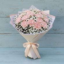 Букет цветов из:  Гвоздики в Строителе