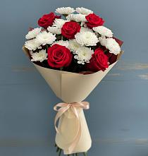 Букет цветов из:  Розы и Хризантемы #REPLACE_PRED# Строителе