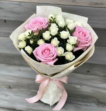 Букет цветов из:  Розы в Строителе