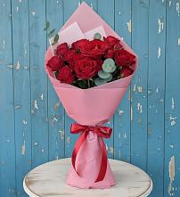 Букет цветов из:  Розы в Строителе