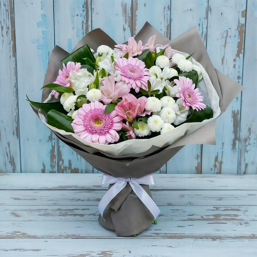 Букет цветов из: Герберы, Альстромерии и Хризантемы в Строителе