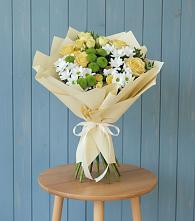 Букет цветов из:  Хризантемы и Розы в Строителе