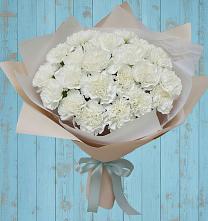 Букет цветов из:  Гвоздики в Строителе